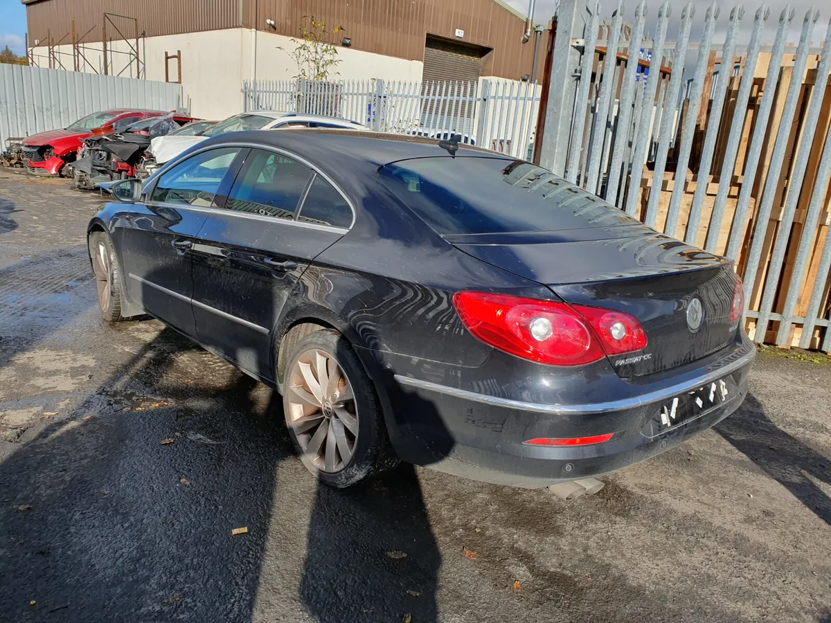 11 VW PASSAT CC  2.0 TDI (CFF) FOR BREAKING - Image 4