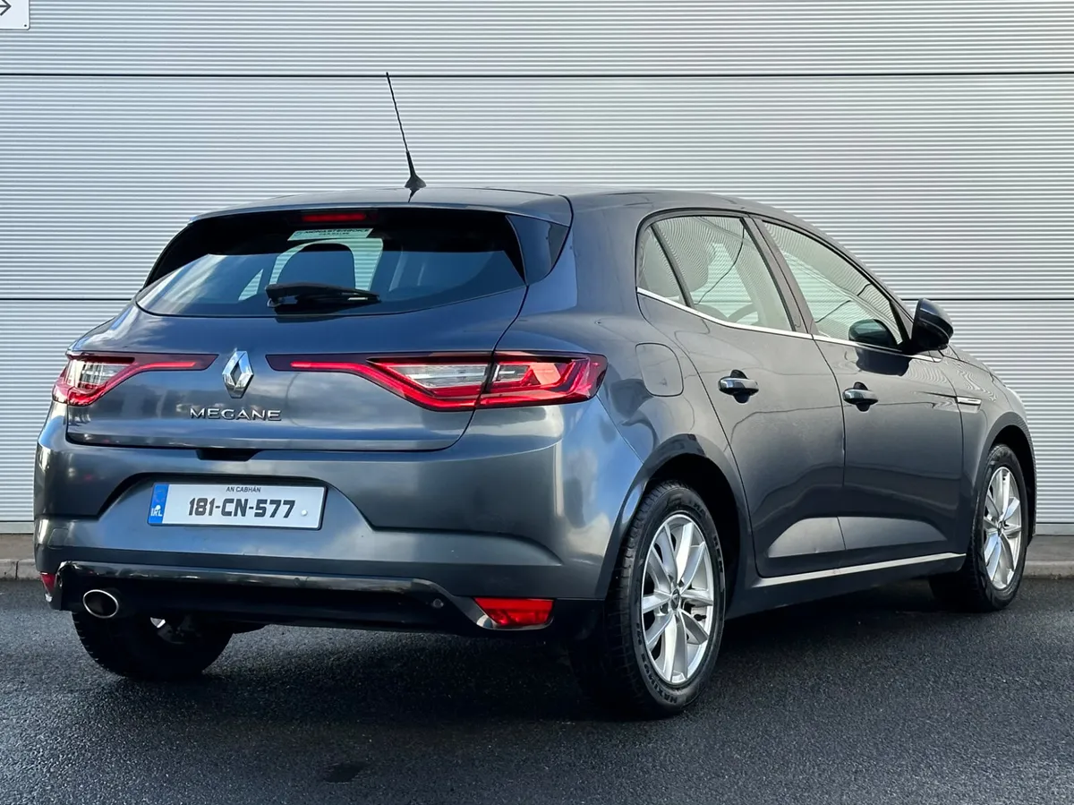 Renault Megane Dynamic 1.5 Dci *LowKMS - Image 2