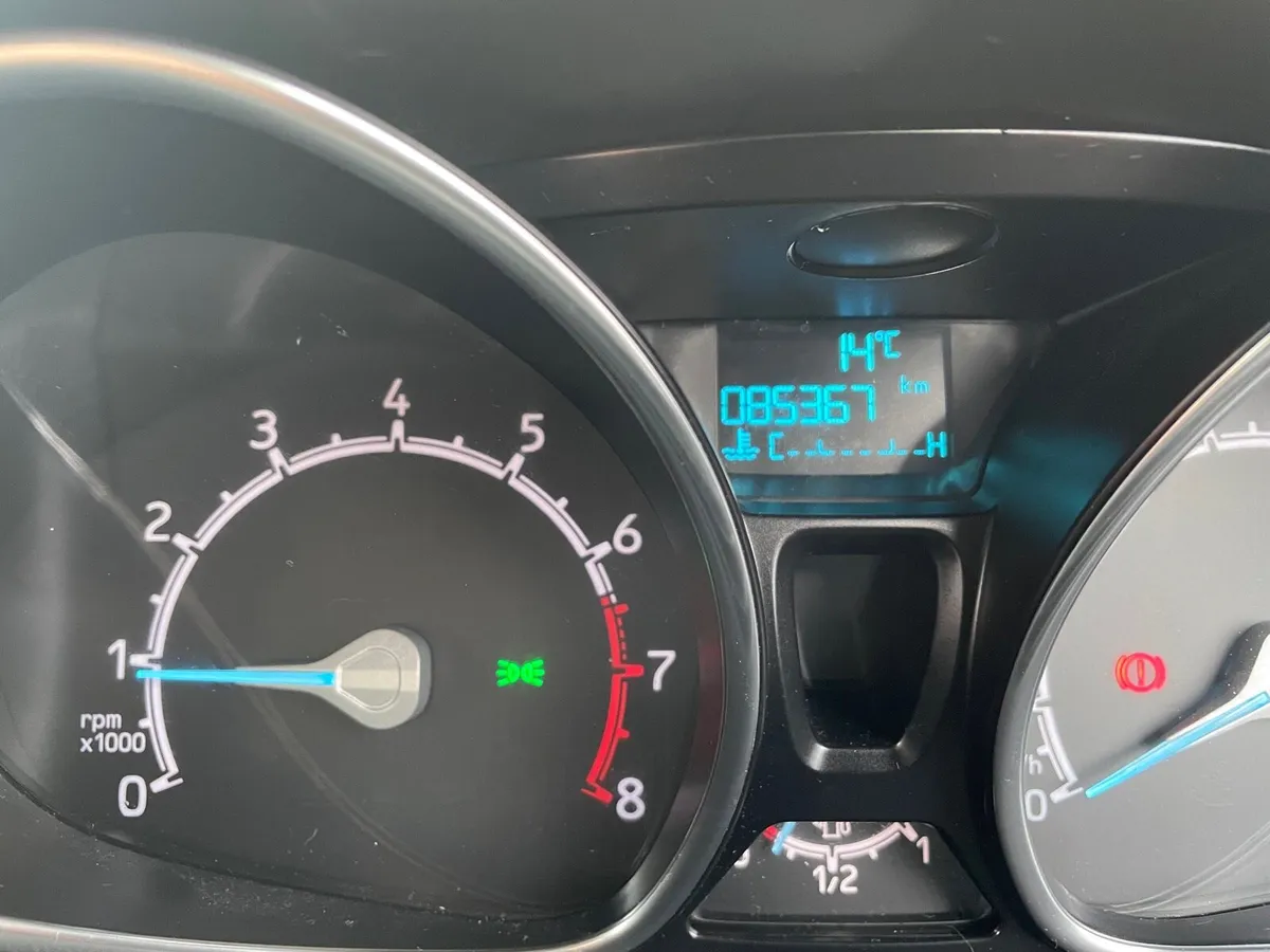 Ford EcoSport-fiesta 1.0 125 HP, SUV,low mileage - Image 2