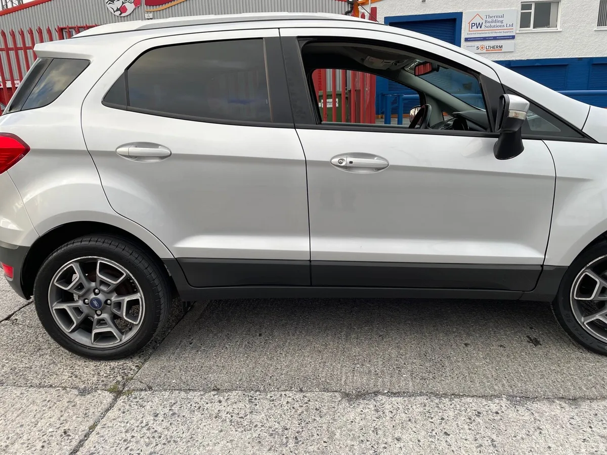 Ford EcoSport-fiesta 1.0 125 HP, SUV,low mileage - Image 4