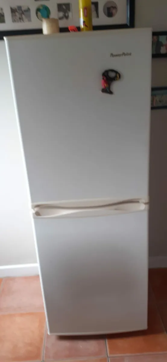 Fridge for sale in Co. Wexford for €120 on DoneDeal