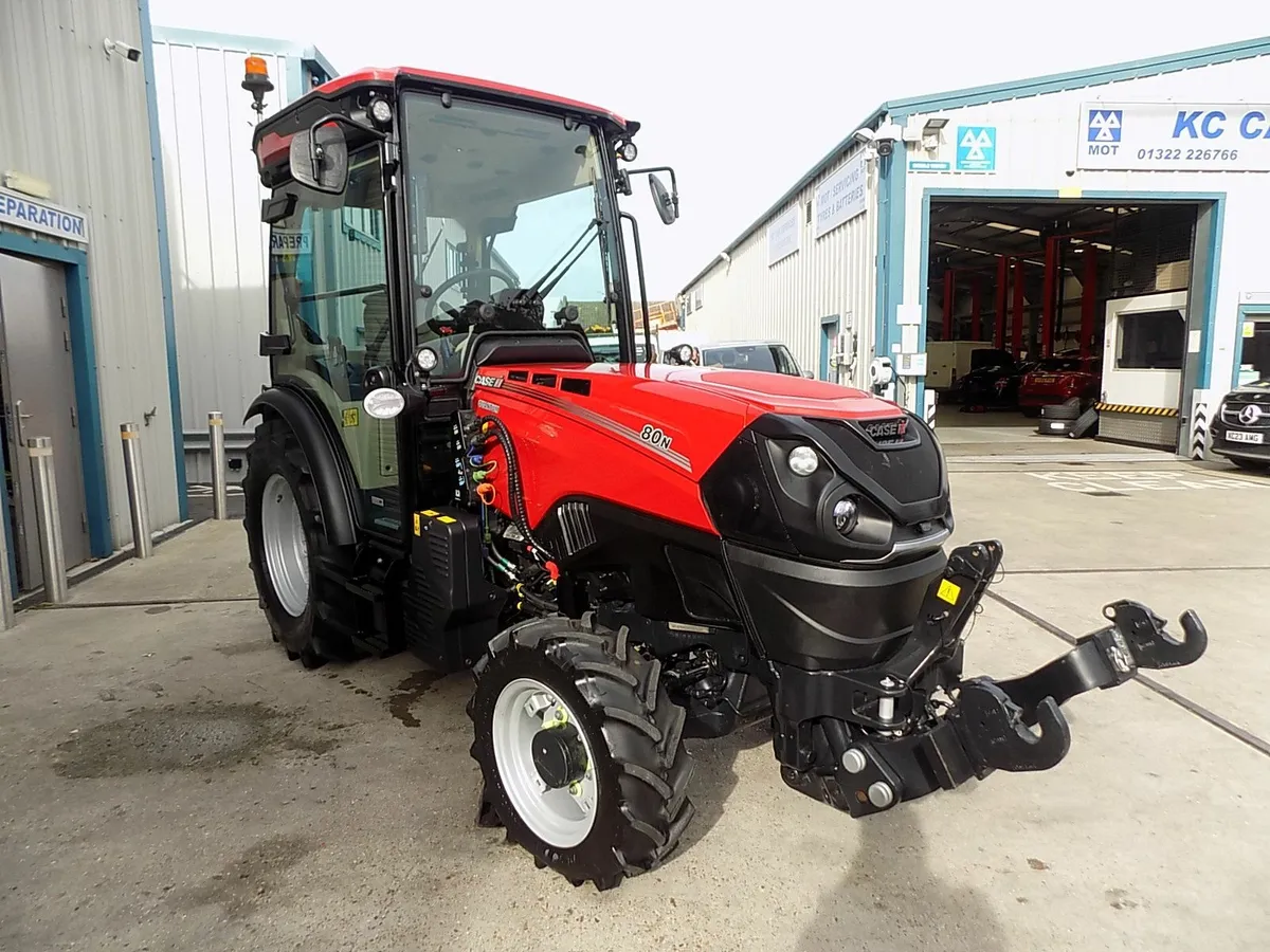 2023 ON A 73 PLATE CASE 80 N  , WITH EXTRAS ,,,,,, - Image 2