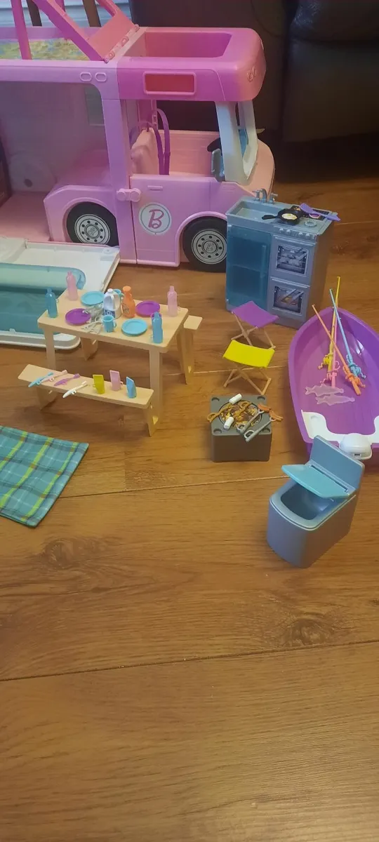 Barbie 3-in-1 Dream Camper - Image 4