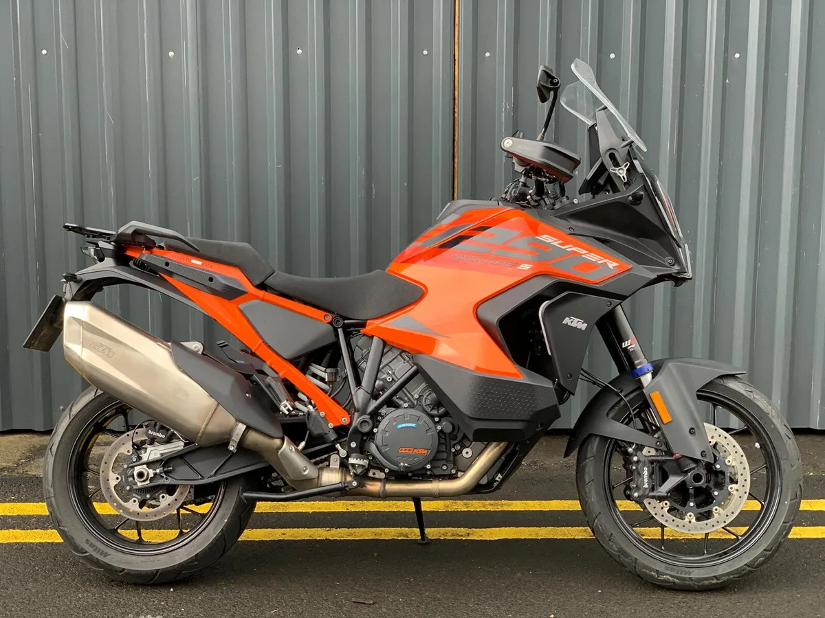 Ex-Demo 2023 KTM 1290 Super Adventure S - Image 1