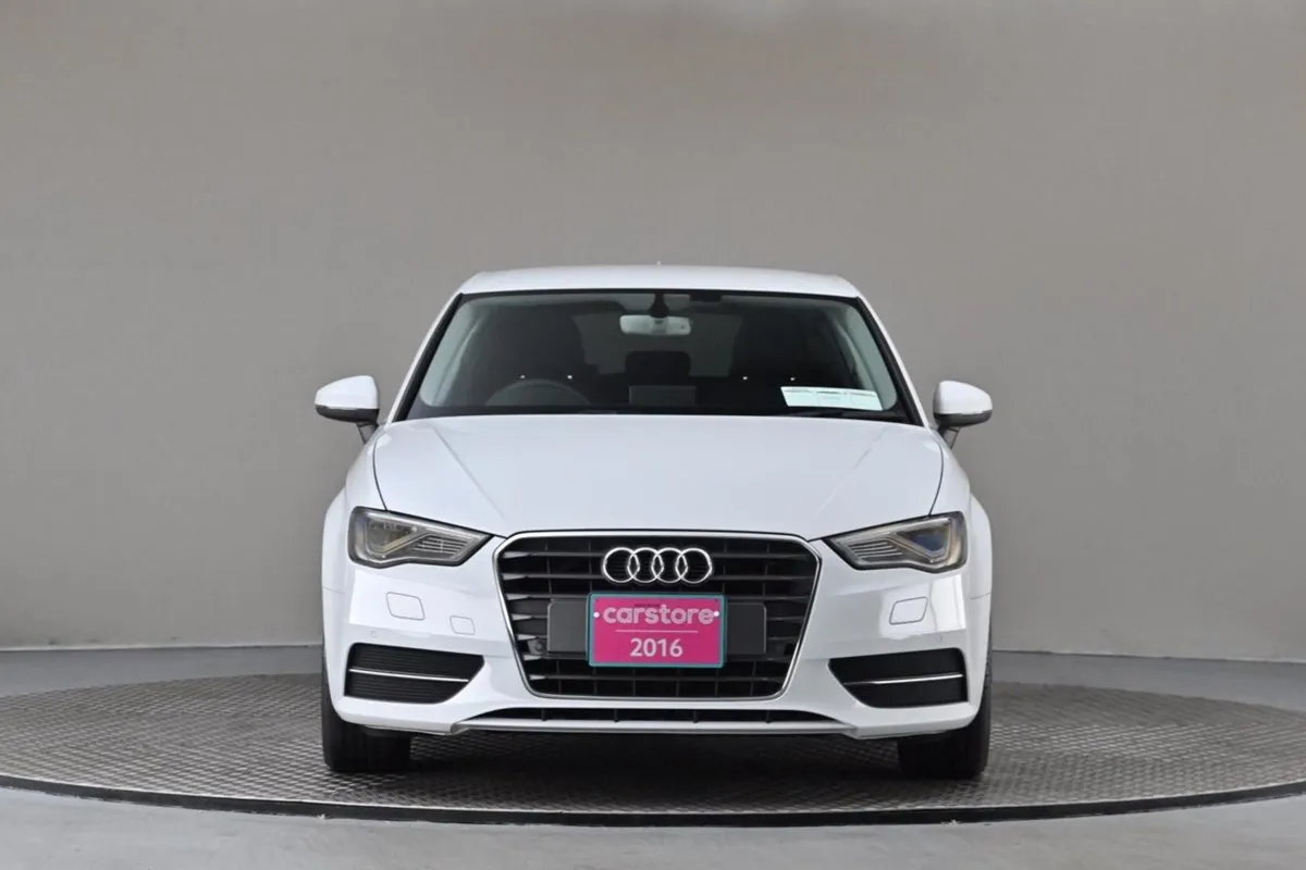 Audi A3 1.4 Tfsi S-tronic 5DR  reverse Cam park S - Image 2