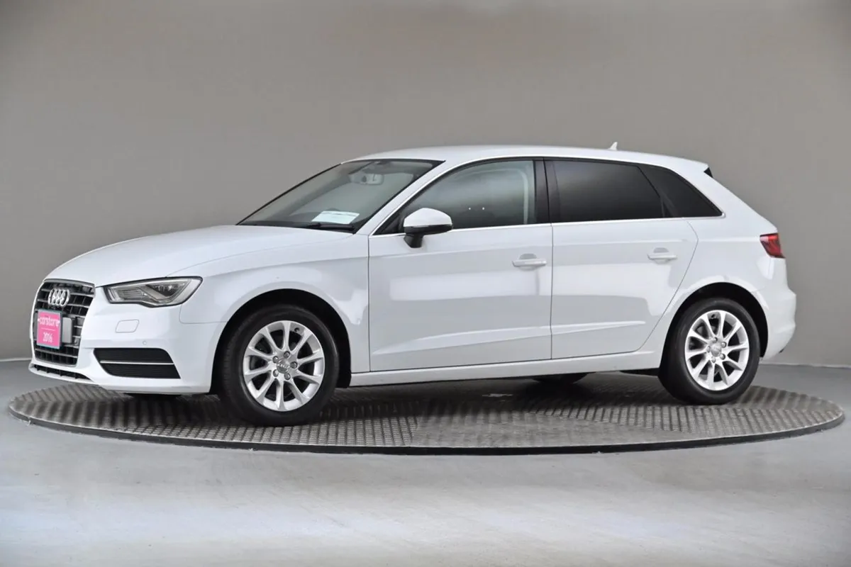 Audi A3 1.4 Tfsi S-tronic 5DR  reverse Cam park S - Image 4