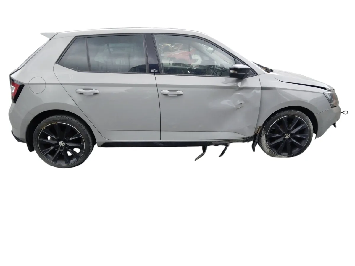 2014 SKODA FABIA For Breaking/Dismantling - Image 2