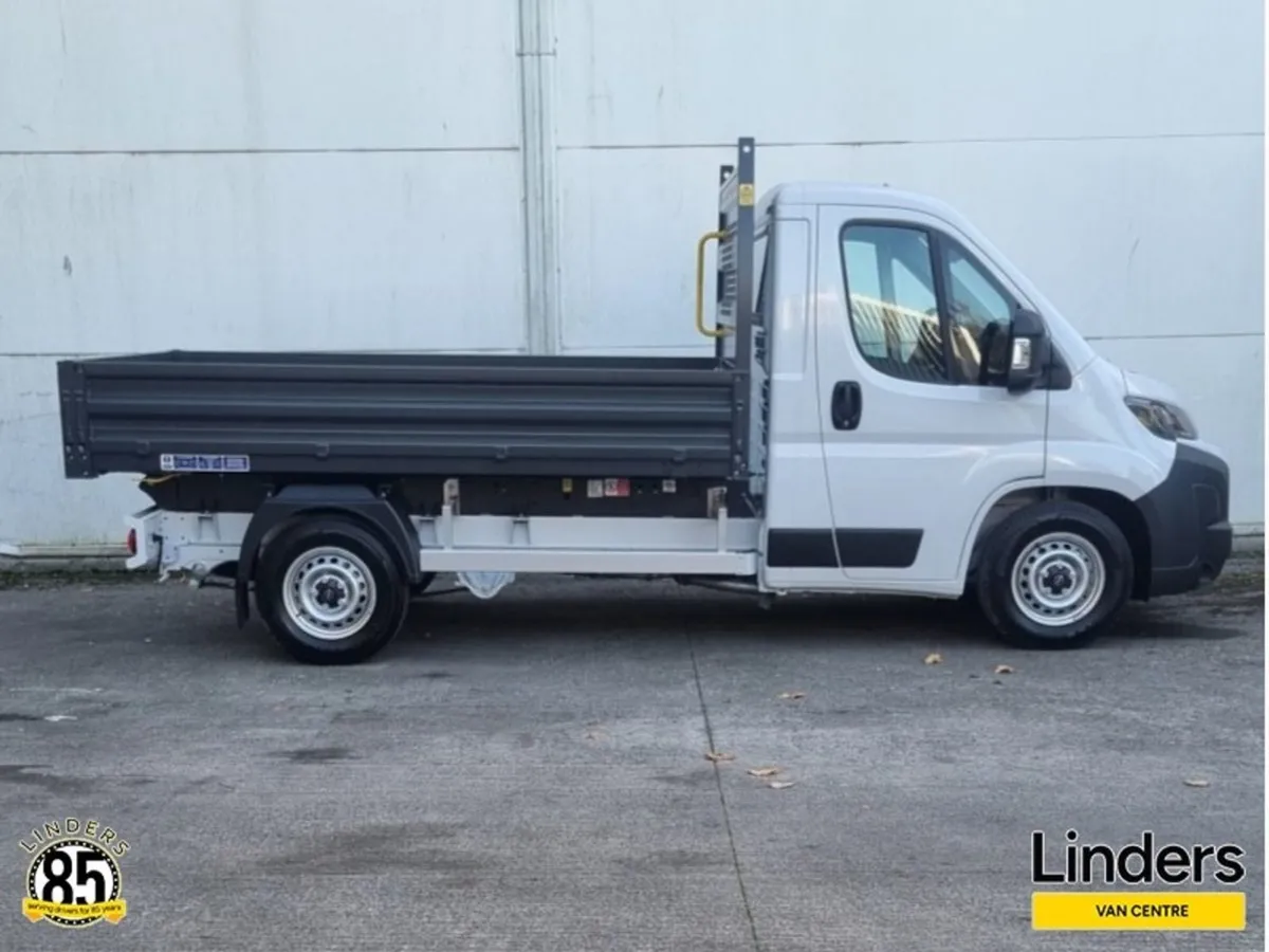 Opel Movano 3.5t Tipper 2025 5 Year Warranty - Image 2