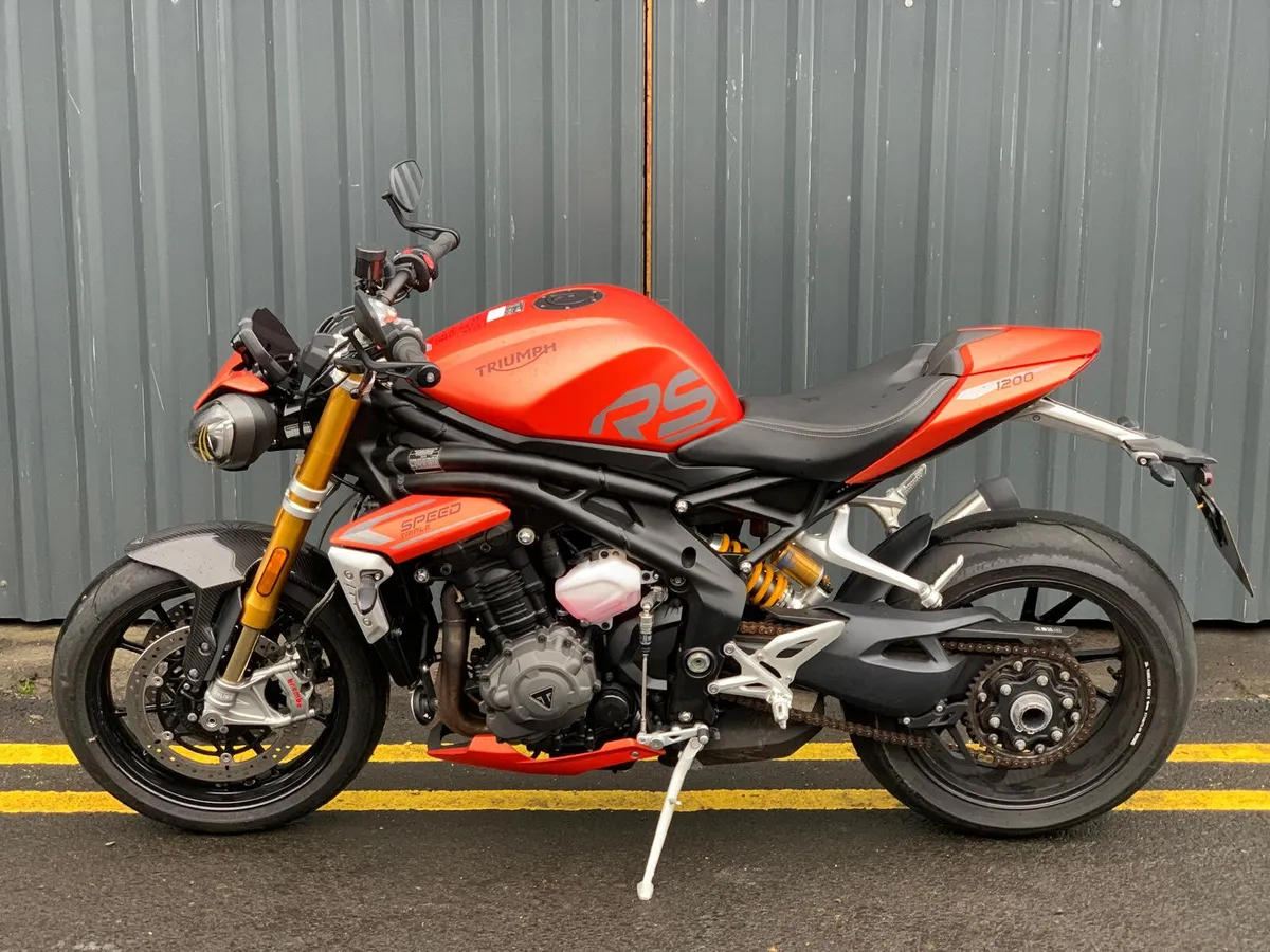 Ex-Demo 2023 Speed Triple 1200 RS - Image 3