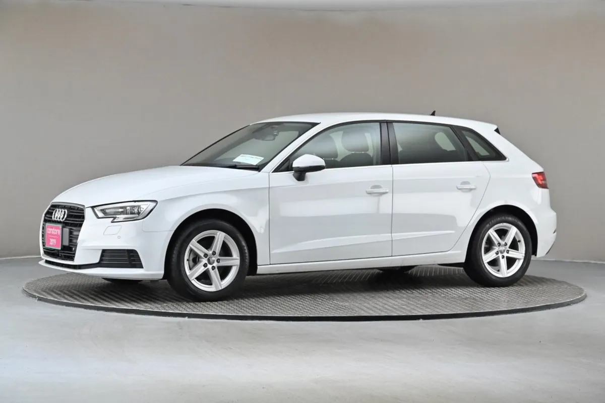 Audi A3 1.4 Tfsi S -tronic 5dr digital Dash rever - Image 4
