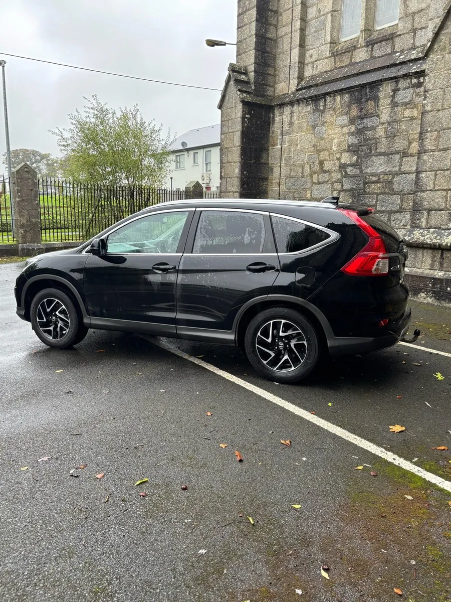 2017 Honda CRV Diesel - Image 3