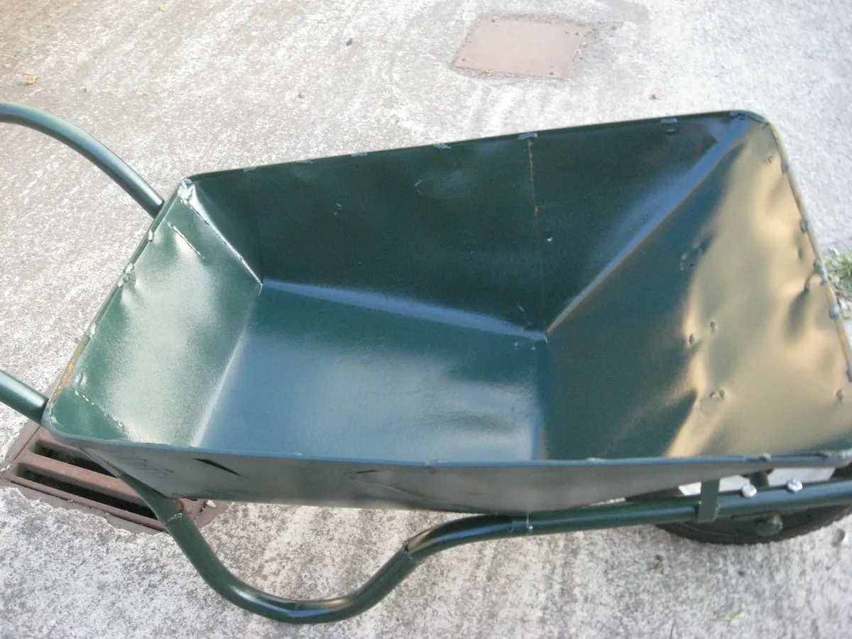 Wheel barrow - Image 2