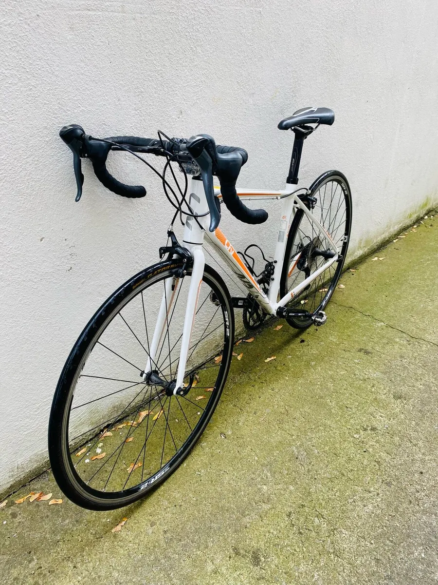 Giant Liv avail road bike for sale in Co. Dublin for €350 on DoneDeal