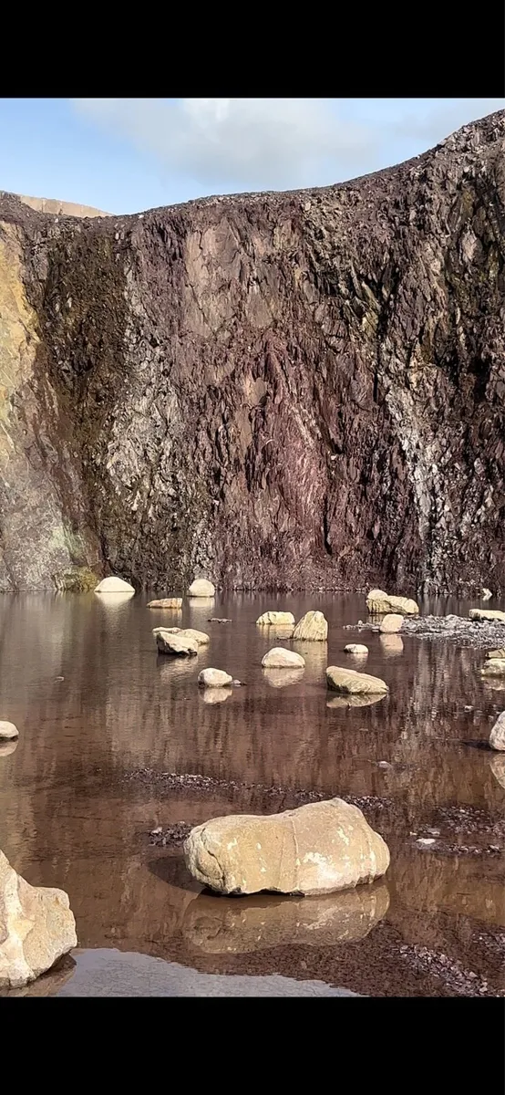 Plum slate boulders cobbles beach pebbles chips. - Image 3