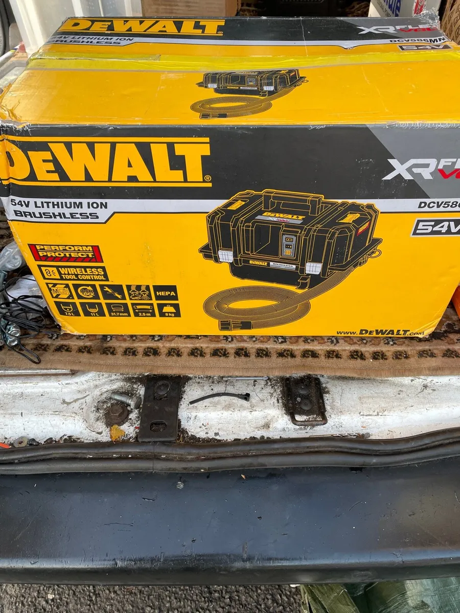 Dewalt 54v extractor hotsell