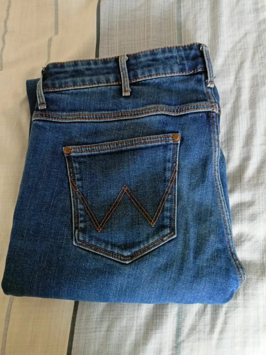 Wrangler jeans sale hotsell