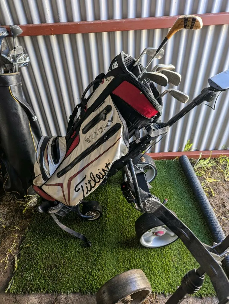 8 sets Golf clubs bundle Tayler,ping,Callaway for sale in Co. Wexford