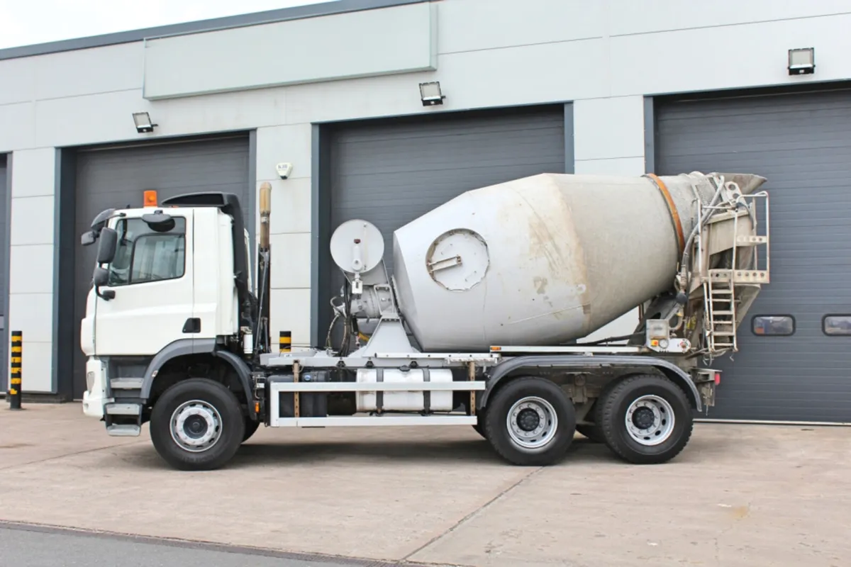 2016 DAF CF 370 6X4 26 TON CONCRETE MIXER - Image 4