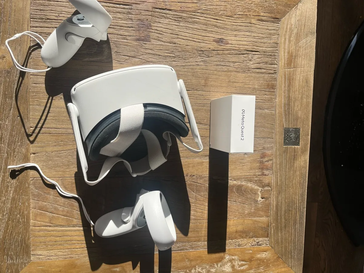 Meta Quest 2 for sale in Co. Dublin for €210 on DoneDeal