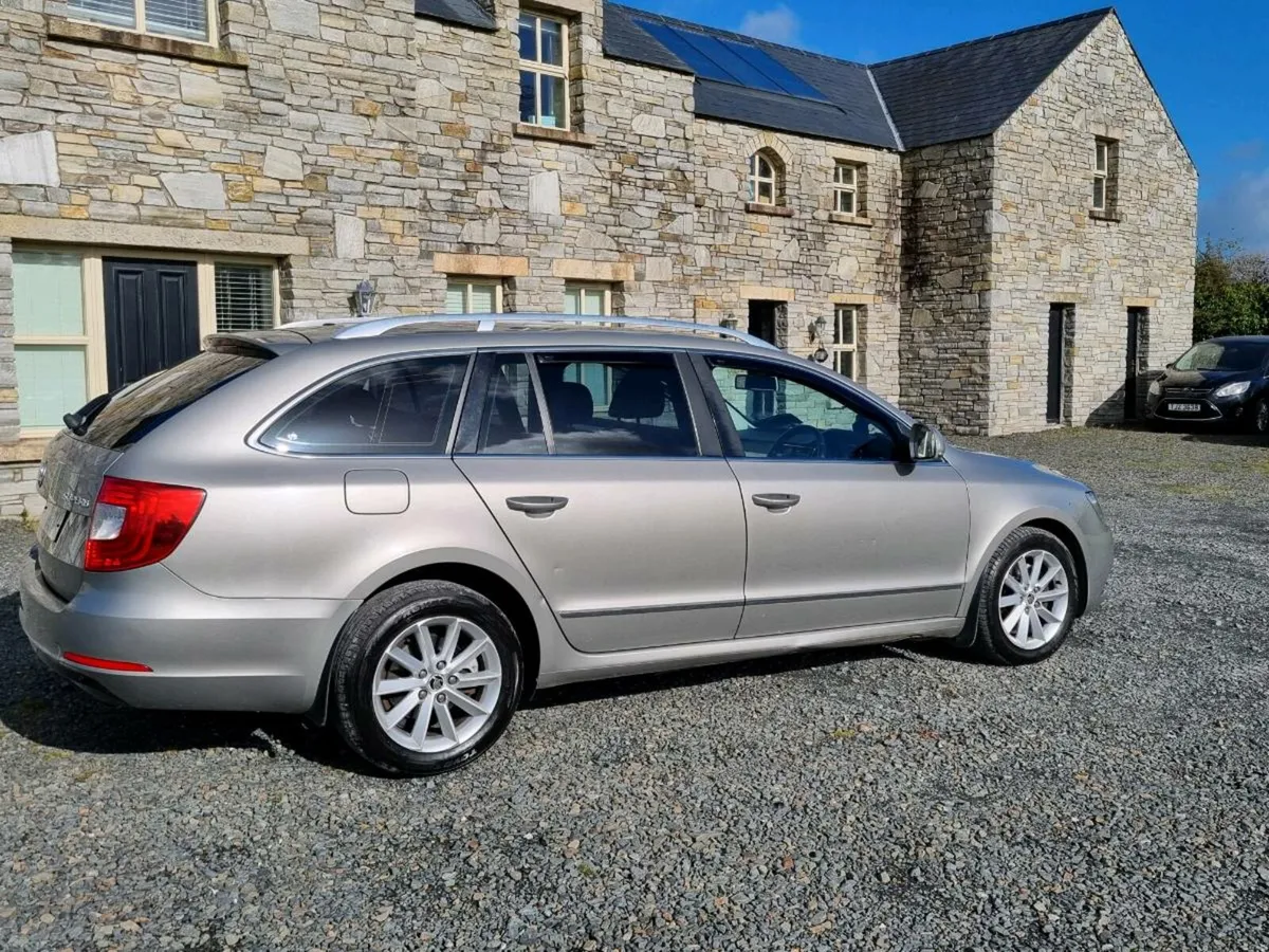 Skoda Superb Estate - Image 2