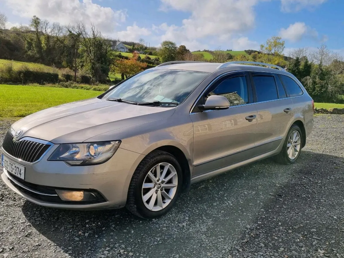 Skoda Superb Estate - Image 3