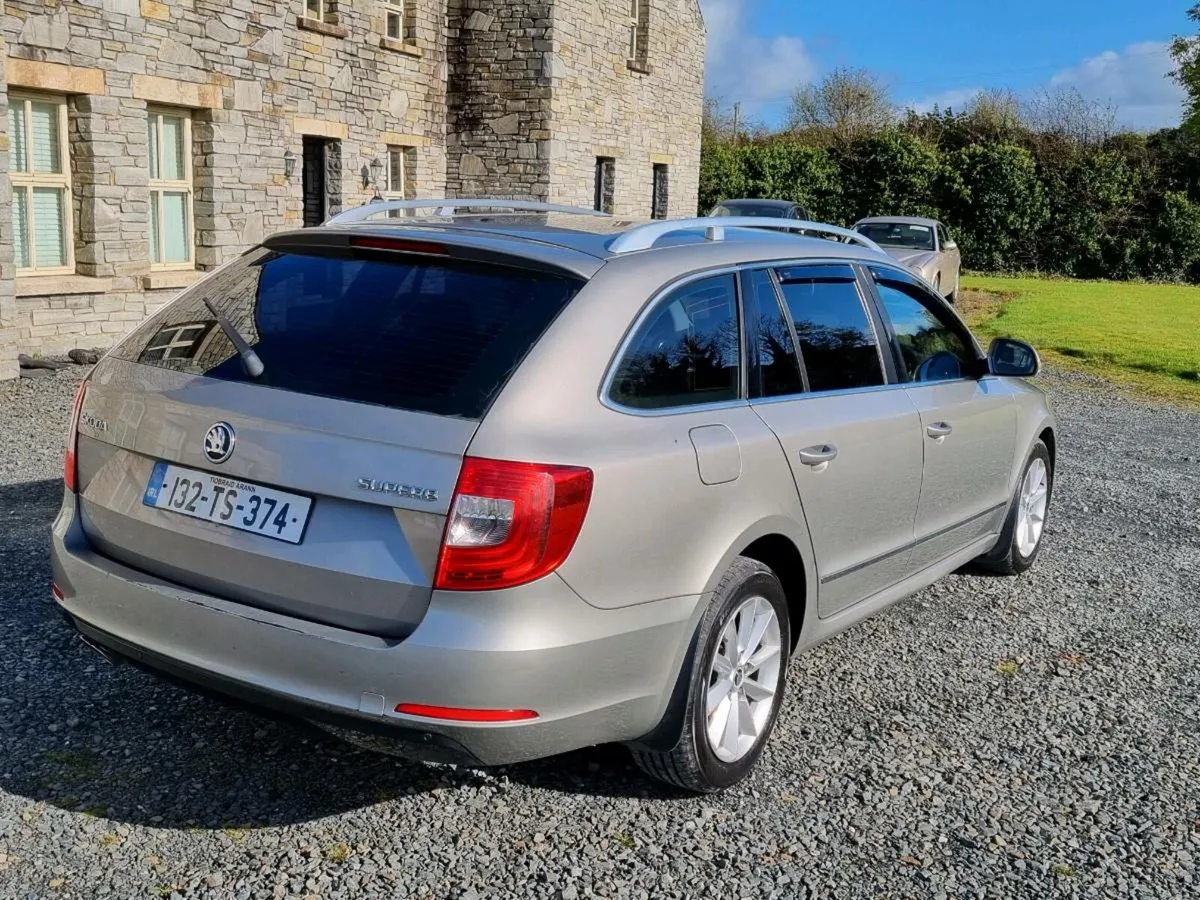 Skoda Superb Estate - Image 4