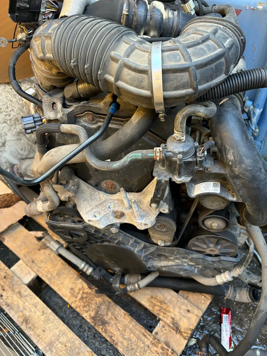 Ford custom for breaking for sale in Co. Dublin for €1 on DoneDeal