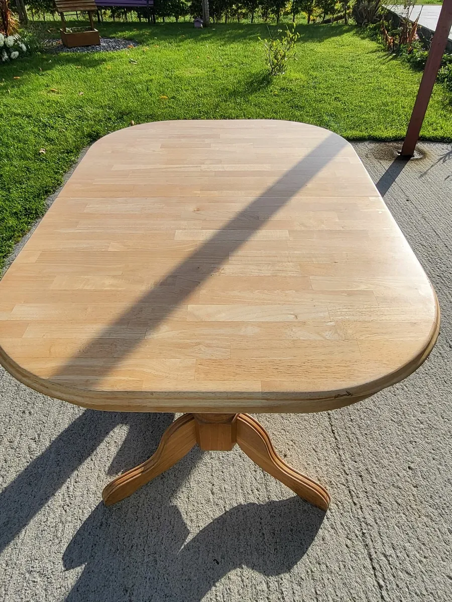 Extendable Dining Room Table and Six Chairs - Image 4