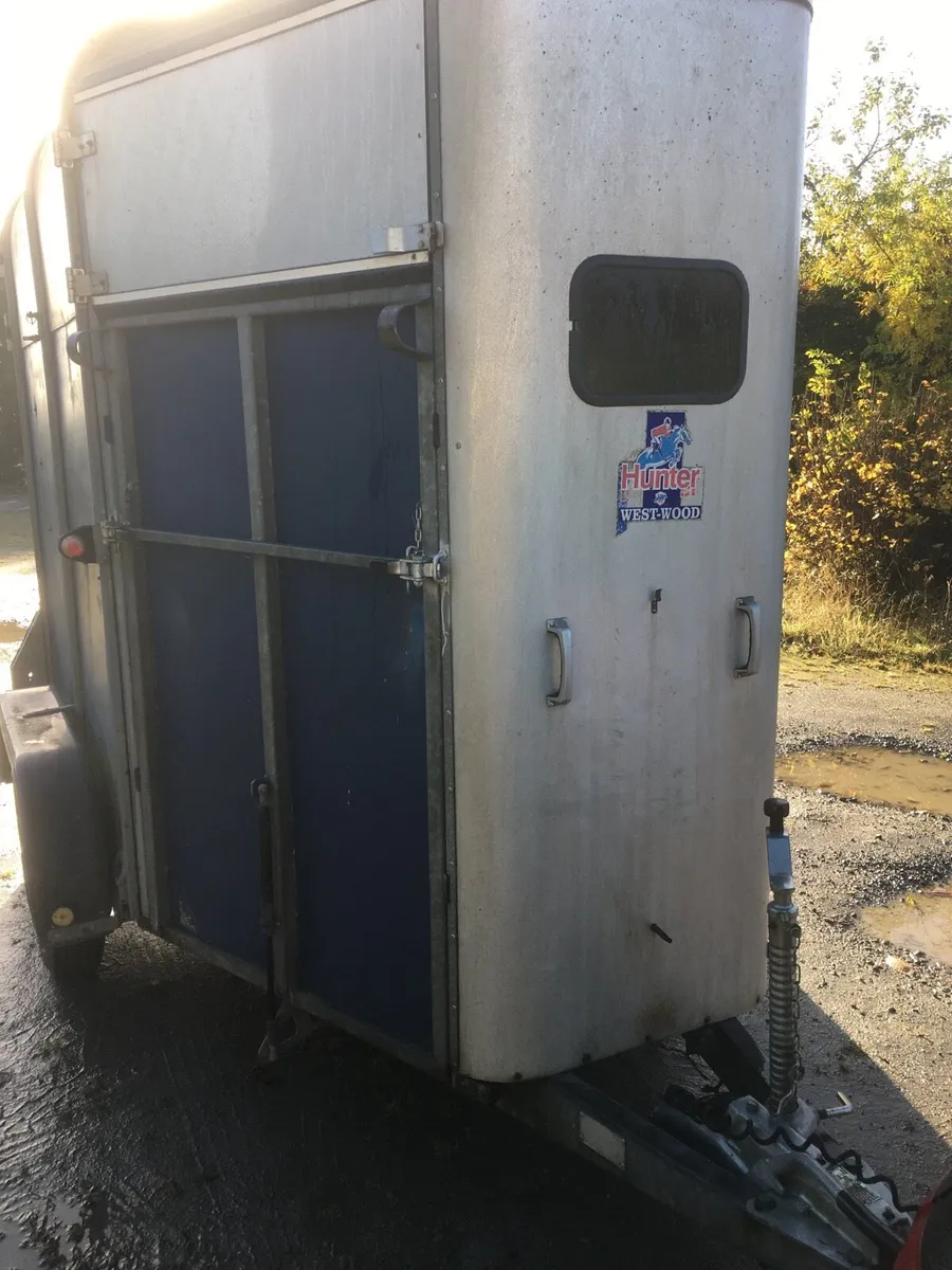Horse box for sale in Co. Carlow for €3,500 on DoneDeal