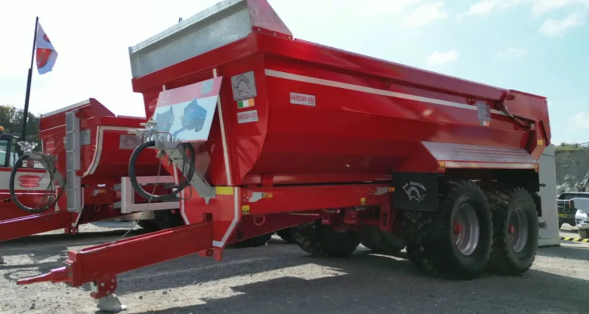 A&W 24 ton Dump trailer - Image 3