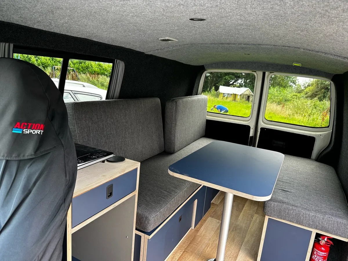 VW T5 Campervan - Image 4