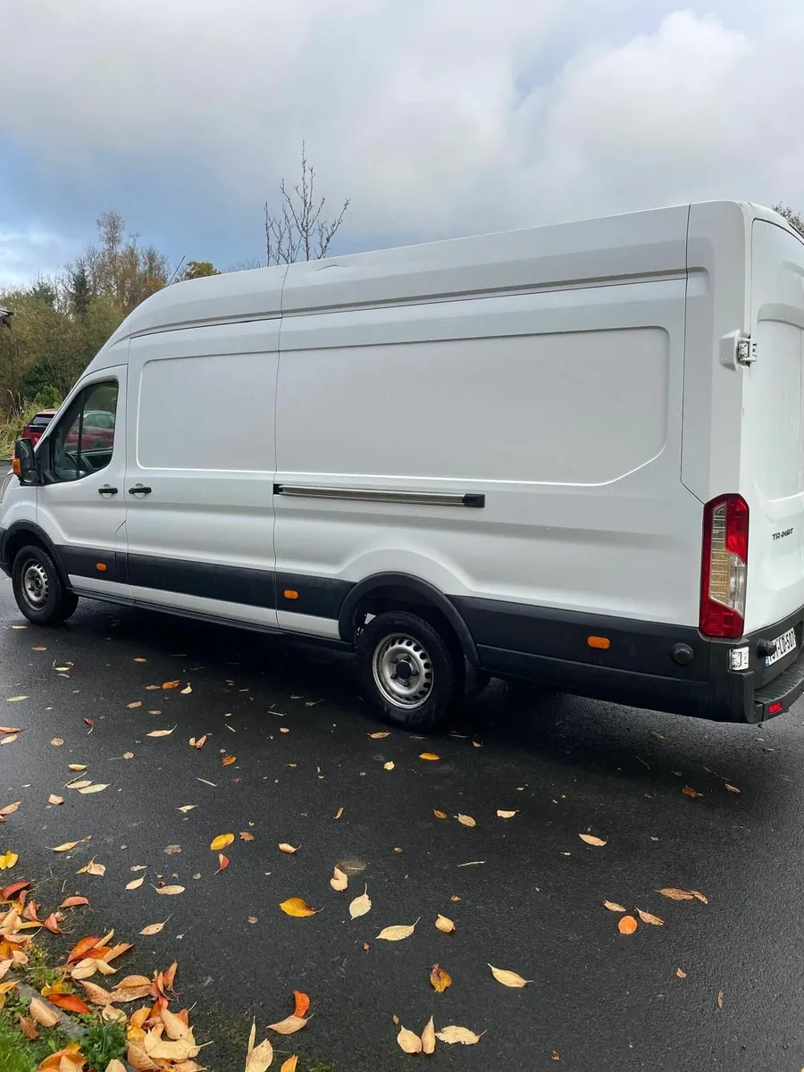 Ford Transit Jombo 2019 - Image 1
