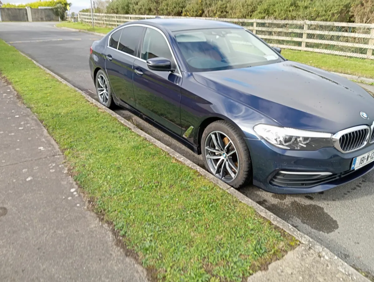 BMW 5-Series 2018 - Image 4
