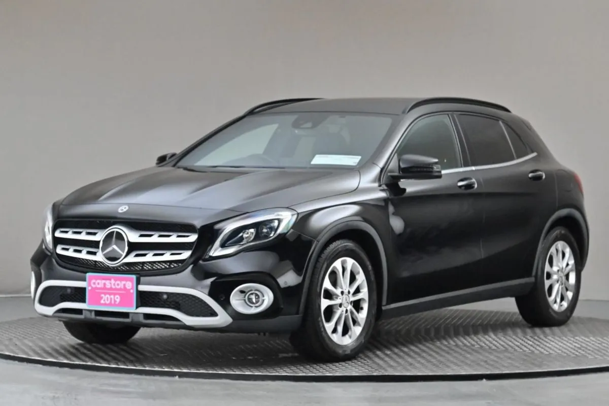 Mercedes-Benz GLA-Class GLA 180  powered Tailgate - Image 3