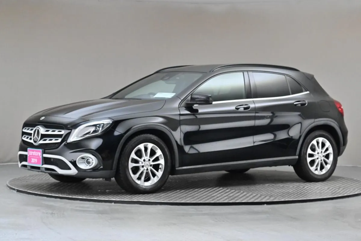 Mercedes-Benz GLA-Class GLA 180  powered Tailgate - Image 4