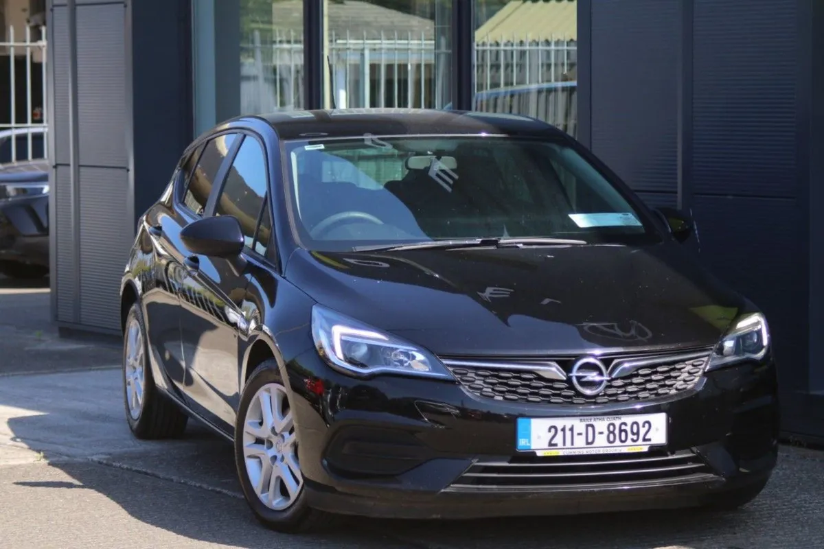 Opel Astra Sc-1.5 Turbo D 105PS 5DR - Image 2