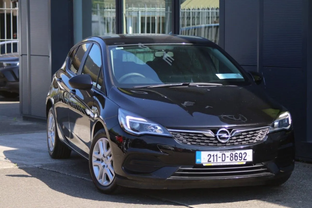 Opel Astra Sc-1.5 Turbo D 105PS 5DR - Image 3