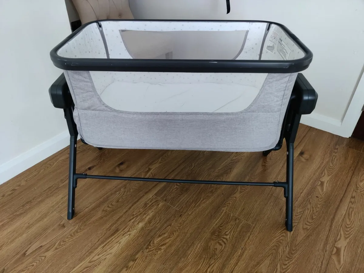 Baby Elegance Co-Glide Next to Me Electric Crib - Image 1