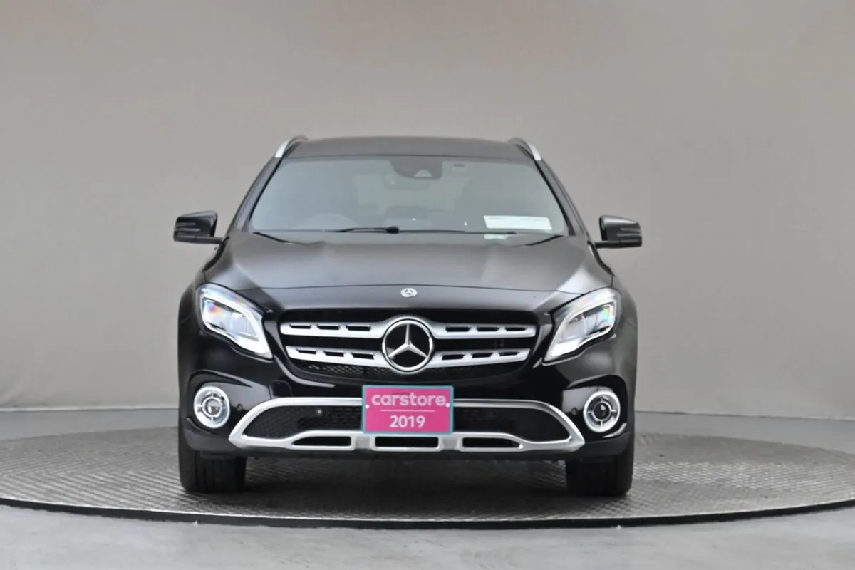 Mercedes-Benz GLA-Class GLA 180  powered Tailgate - Image 2