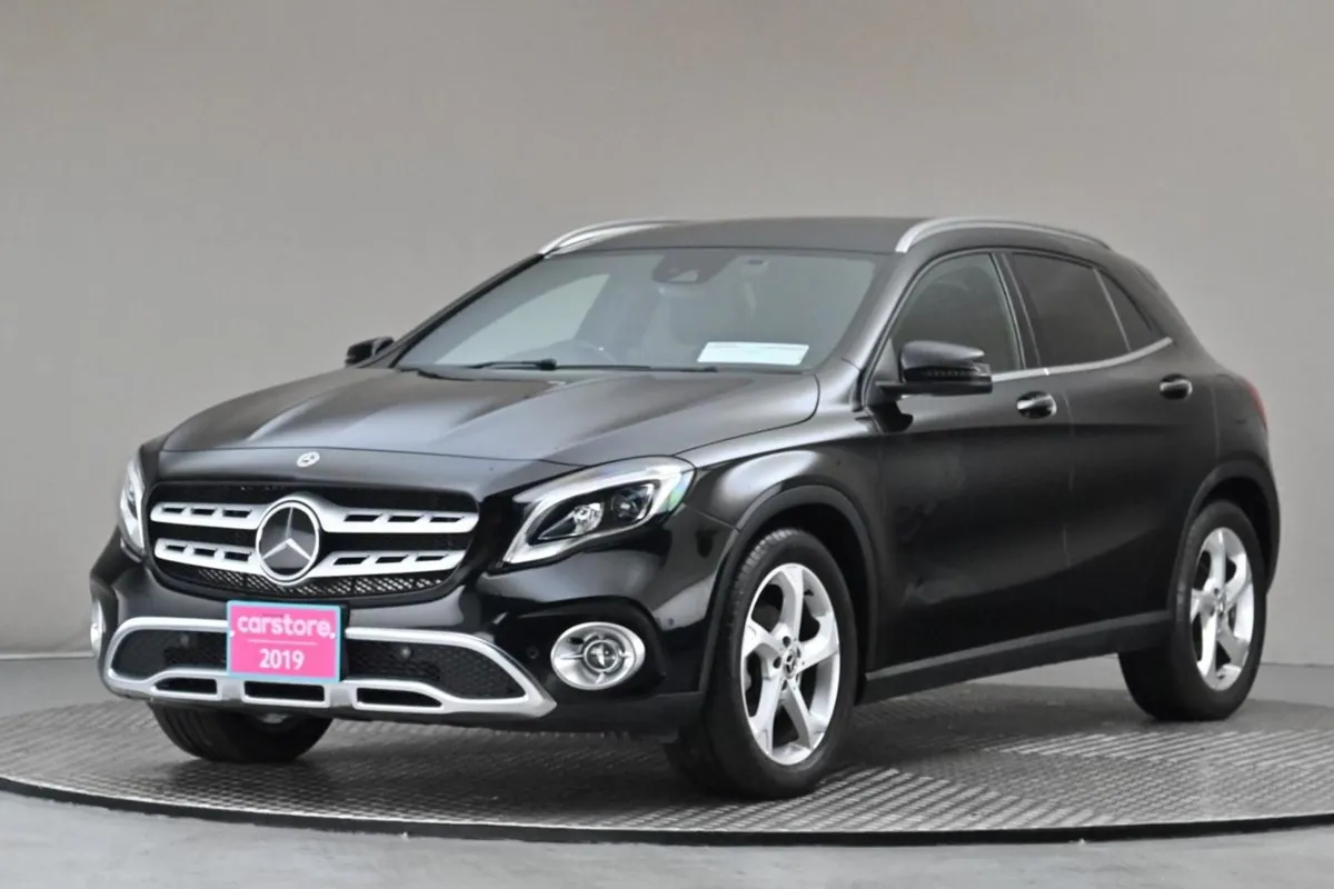 Mercedes-Benz GLA-Class GLA 180  powered Tailgate - Image 3