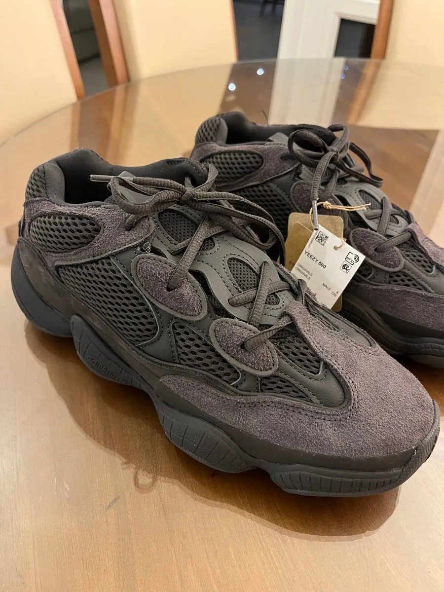 Yeezy 500 bought in USA unwanted gift - Image 1