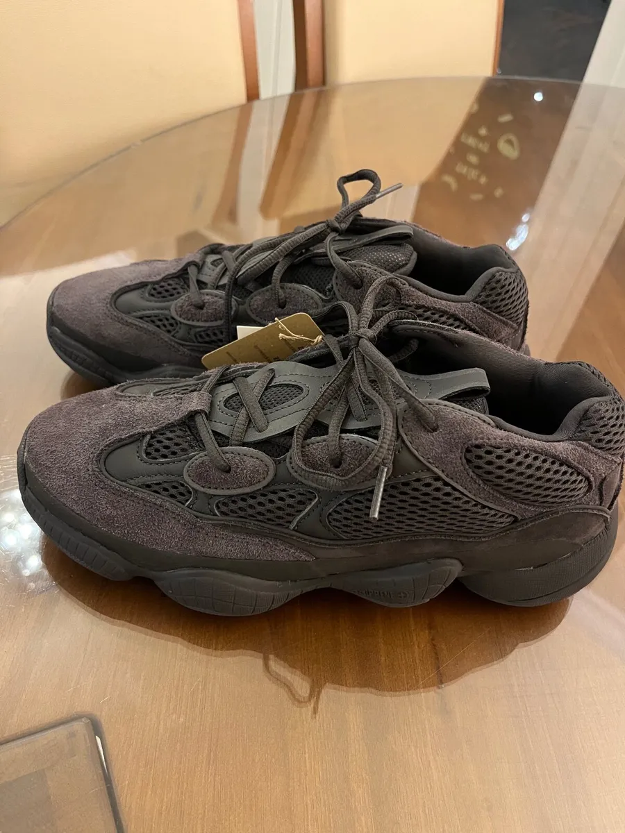 Yeezy 500 bought in USA unwanted gift - Image 3