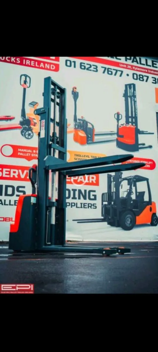 Electric & Manual Pallet Stackers - Image 2