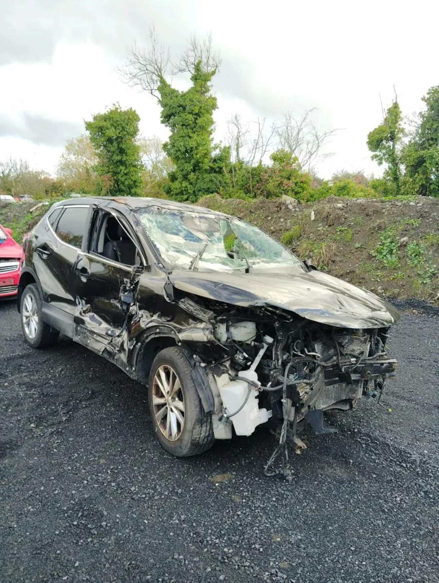 Breaking nissan qashqai 2014 1.5 DCI - Image 1