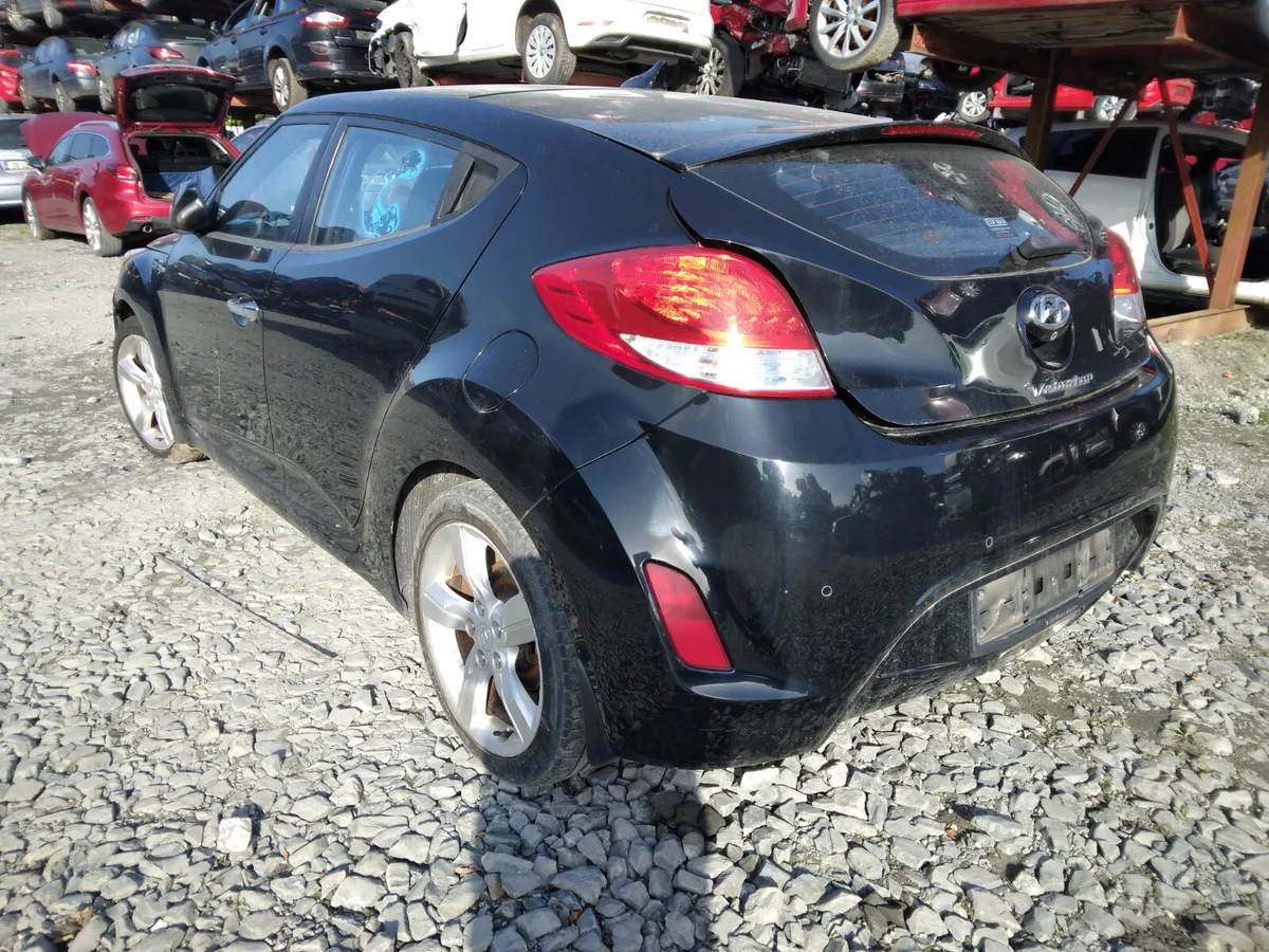 2013 HYUNDAI VELOSTER For Breaking/Dismantling - Image 3