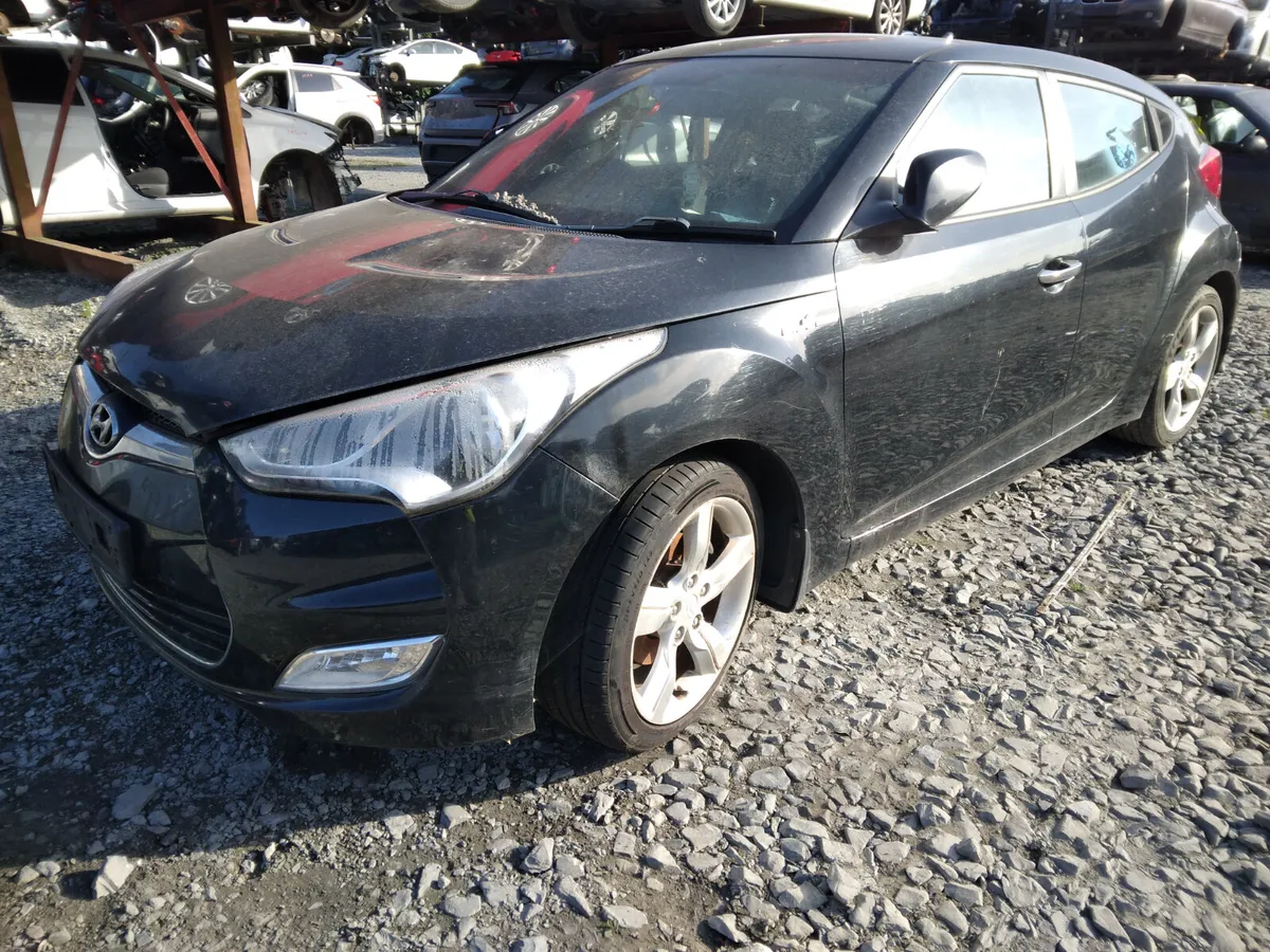 2013 HYUNDAI VELOSTER For Breaking/Dismantling - Image 1