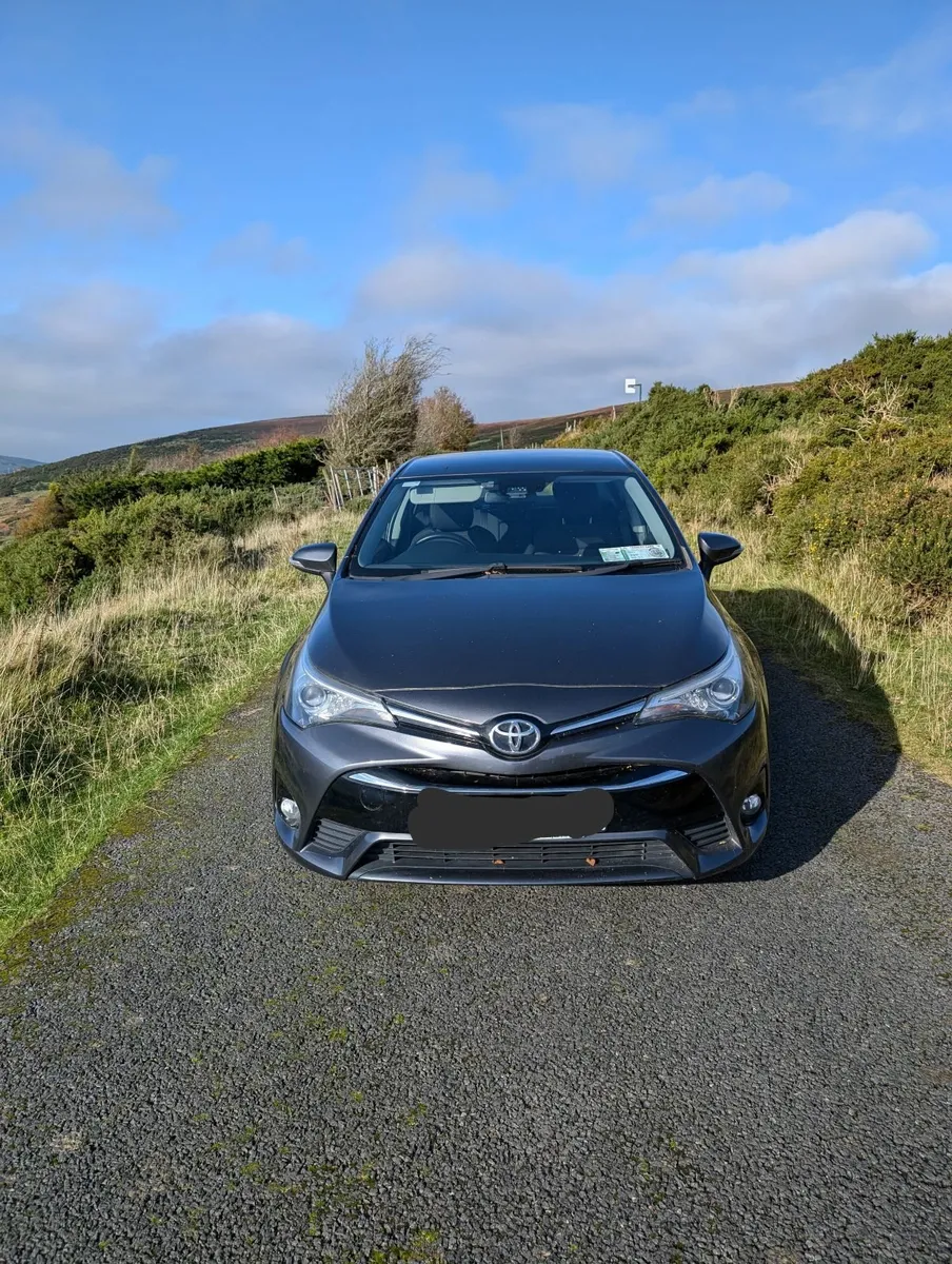 Toyota Avensis 2018 - Image 1