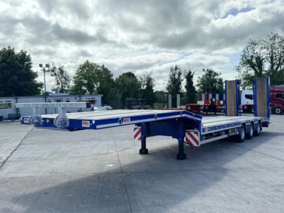 2024 MAC 45FT LOWLOADER - Image 2