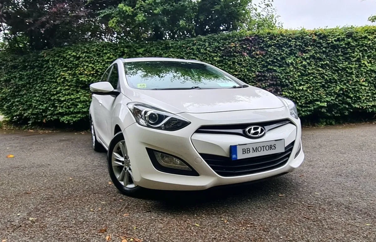 Hyundai i30 1.6d Deluxe Tourer - Image 3