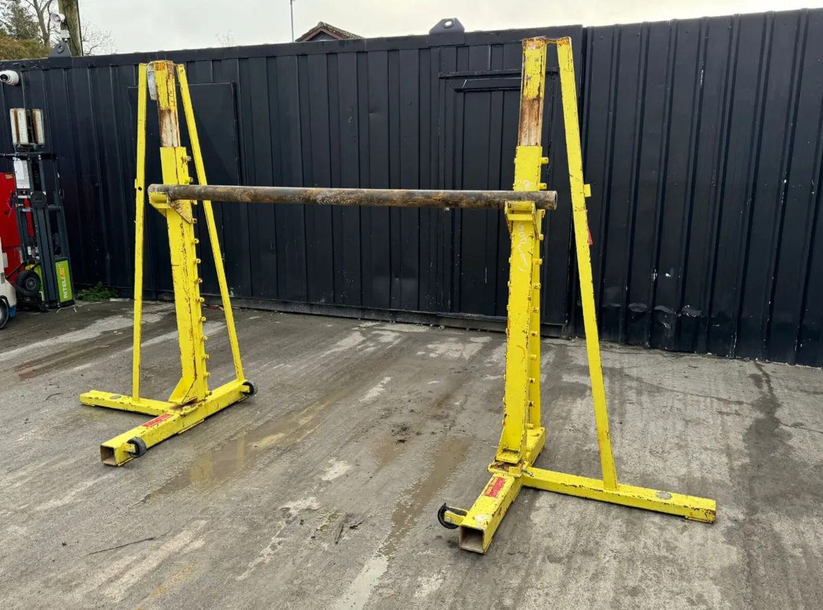 Cable Roll Stand - Image 1